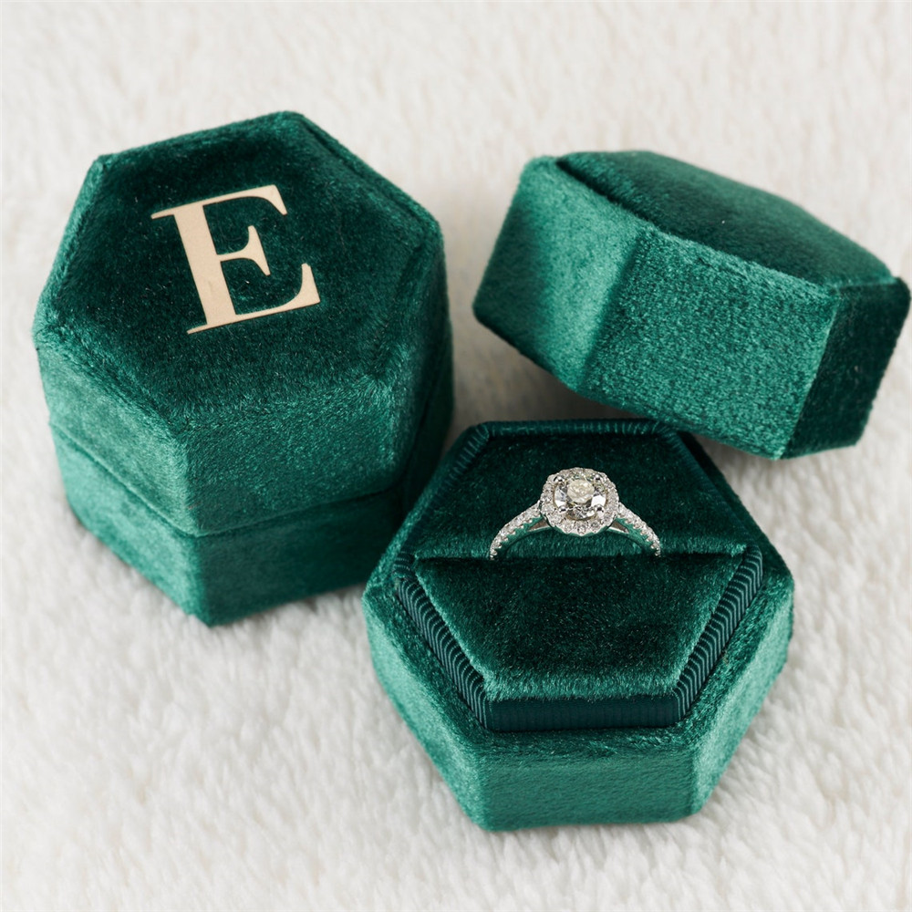 Green Hexagon Velvet Ring Box  - Monogram Custom Case 评论和价格