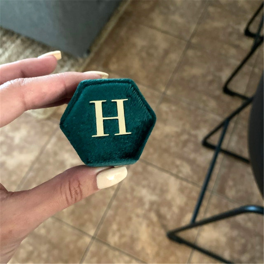 Green Hexagon Velvet Ring Box  - Monogram Custom Case 评论和价格