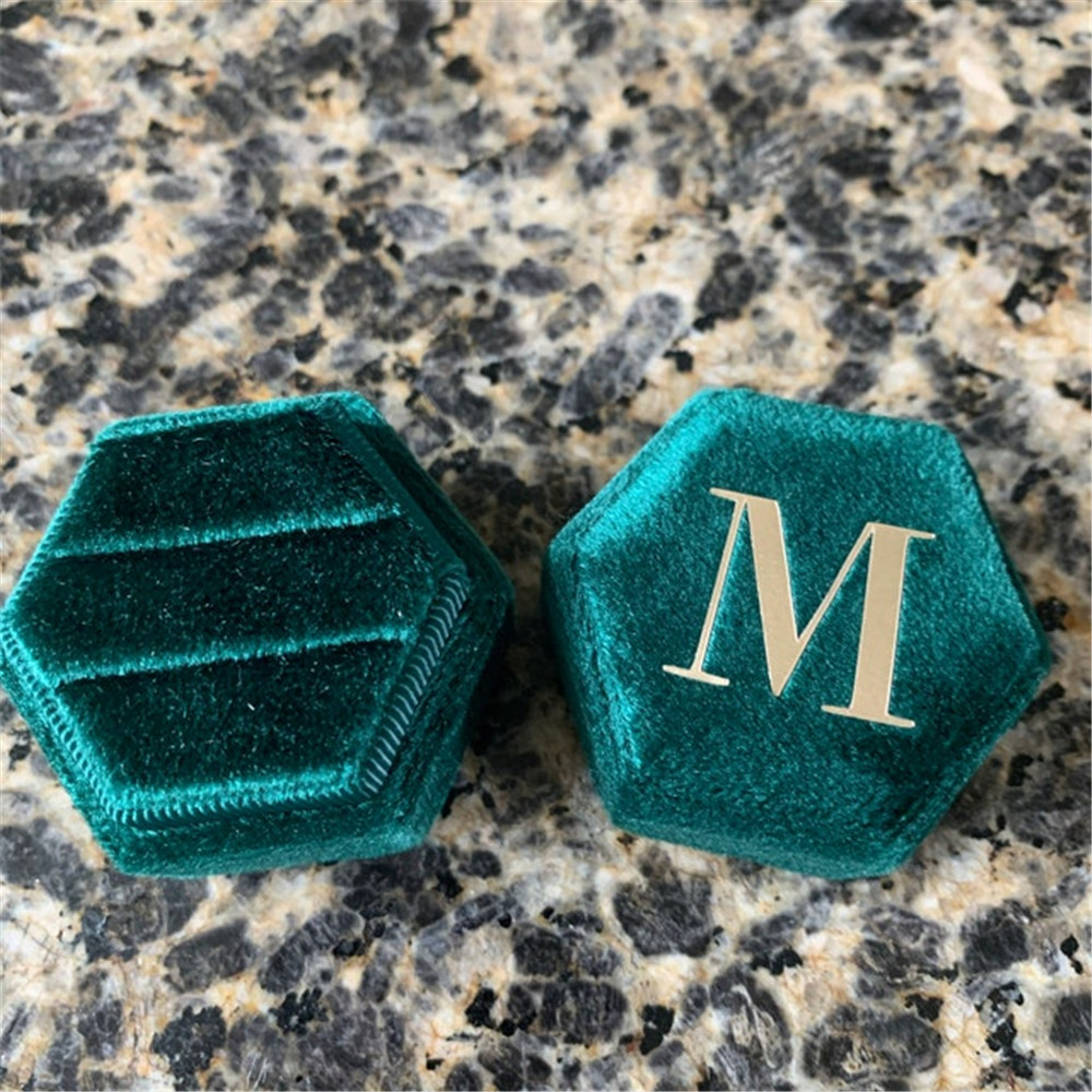 Green Hexagon Velvet Ring Box  - Monogram Custom Case 评论和价格